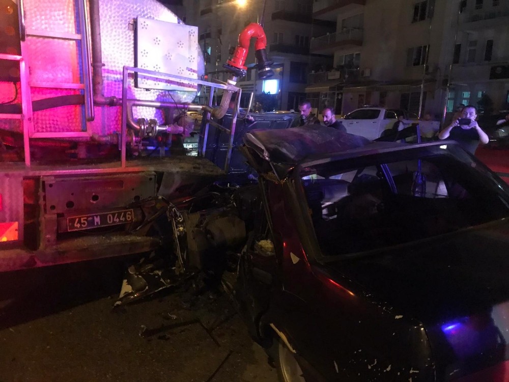 Sulama tankerine çarpan sürücü hayatını kaybetti 