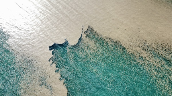 Sular çekildi sahil bataklığa dönüştü