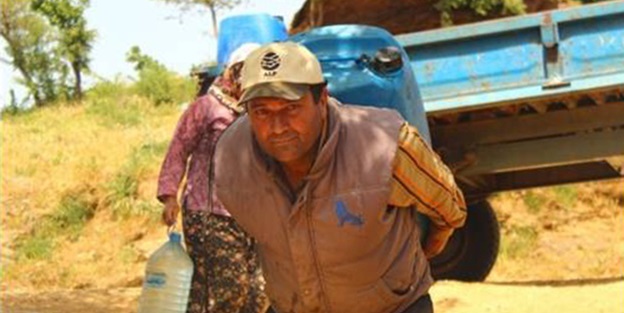 Sularını sırtlarında taşıyorlar