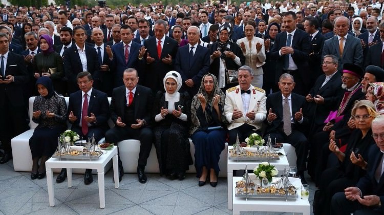 Şule Akar'dan takdir toplayan hassasiyet!