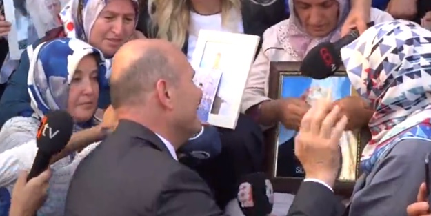 Süleyman Soylu HDP binasının önünde!