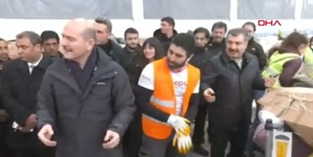 Elazığ'da Süleyman Soylu ve Fahrettin Koca'nın bu görüntüleri büyük beğeni topladı