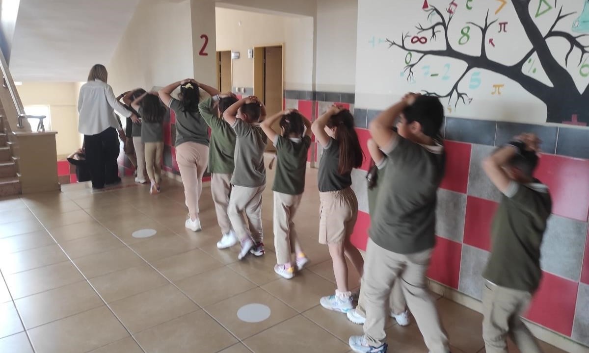 Süleymanpaşa’da öğrencilere afet farkındalığı eğitimi ve tatbikat