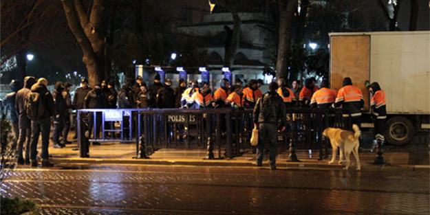 Sultanahmet meydanı yaya trafiğine açıldı