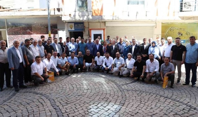 Sultanbeyli’de Ak Parti 9 milletvekili ve tüm teşkilat kadrolarıyla sahada