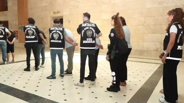 Sultanbeyli’de gasp, darp ve işkence