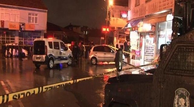 Sultanbeyli'de kahvehaneye silahlı saldırı: 4 yaralı
