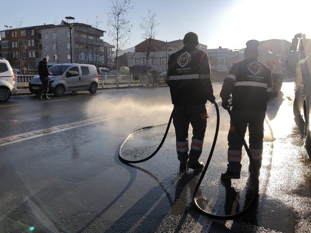 Sultanbeyli’de mobil belediye saha ekiplerinin çalışmaları drone ile havadan görüntülendi 