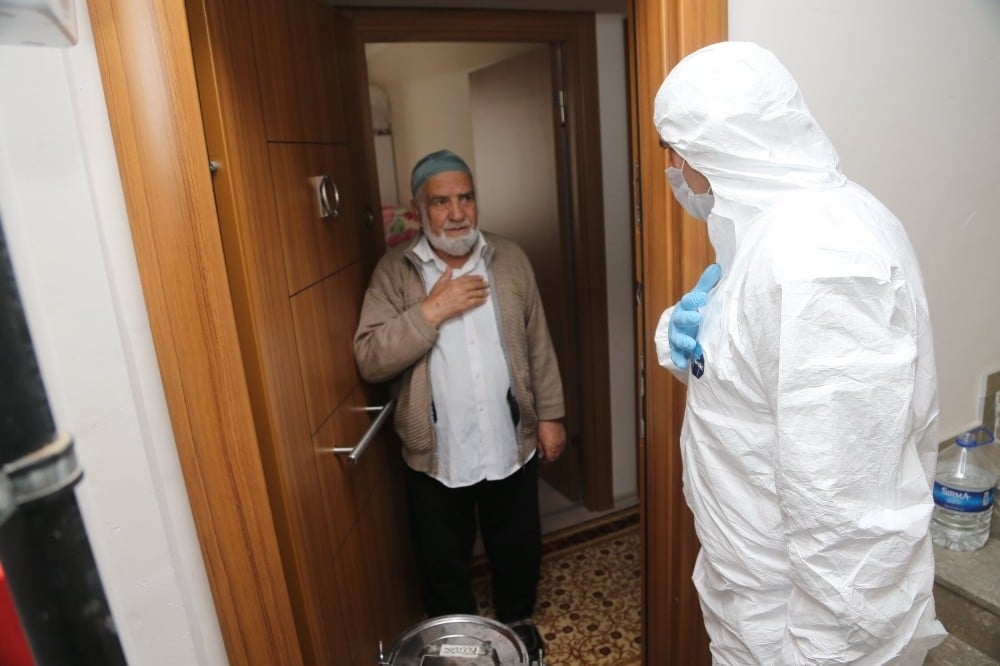 Sultanbeyli’de yaşlılara evde sıcak yemek hizmeti 