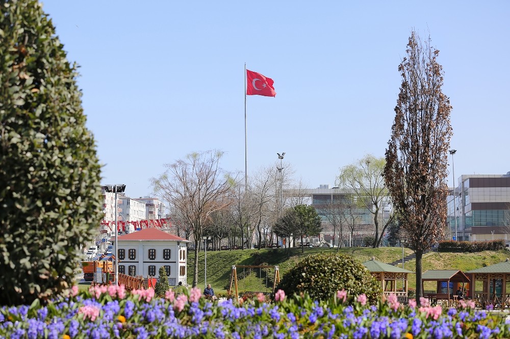 Sultangazi Belediyesi’nden bahar hazırlığı 