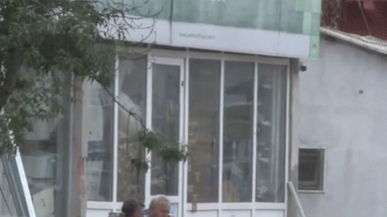 Sultangazi'de iş yerine kurşun yağdırdılar!