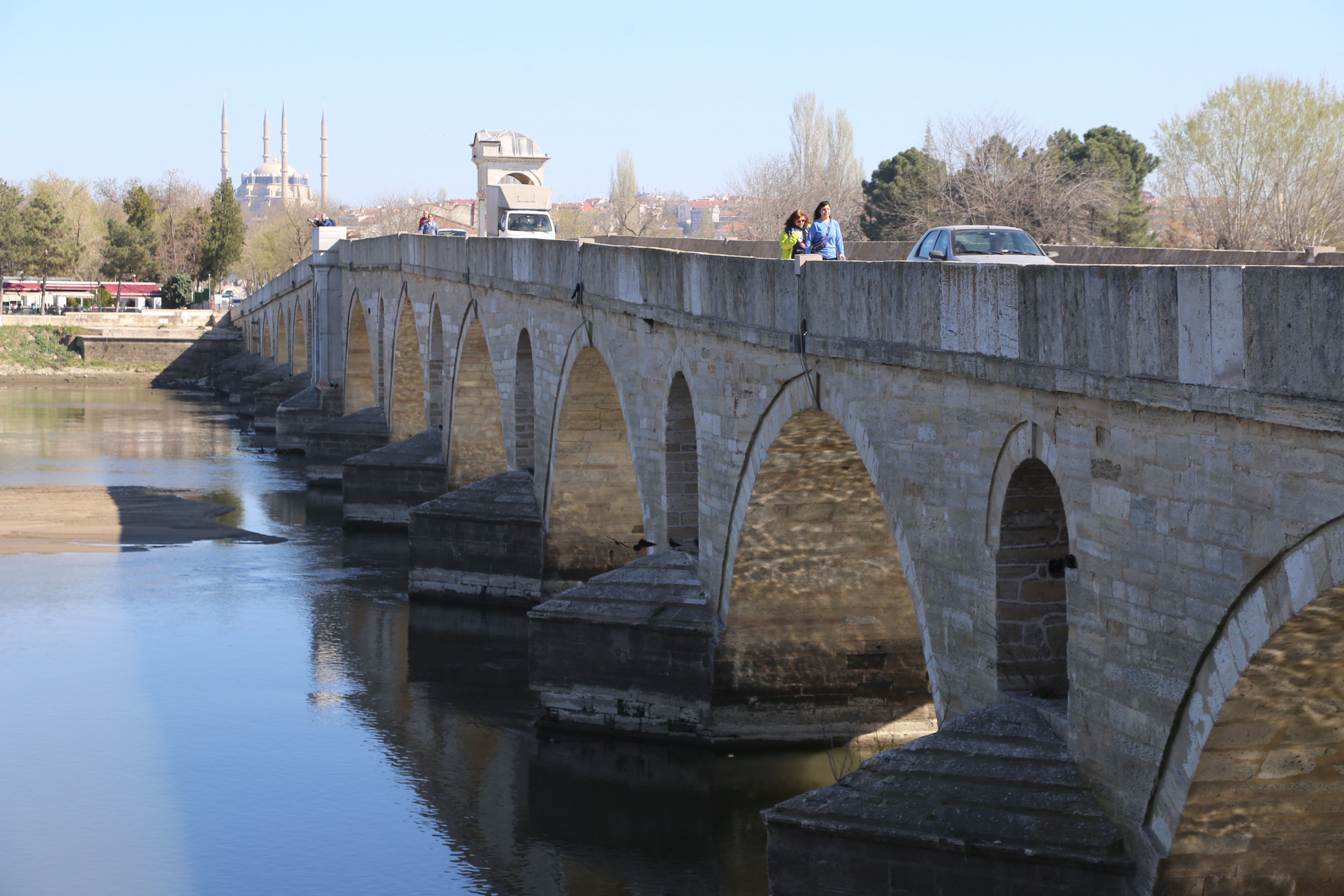 Gözde şehir Edirne turist akınına uğruyor