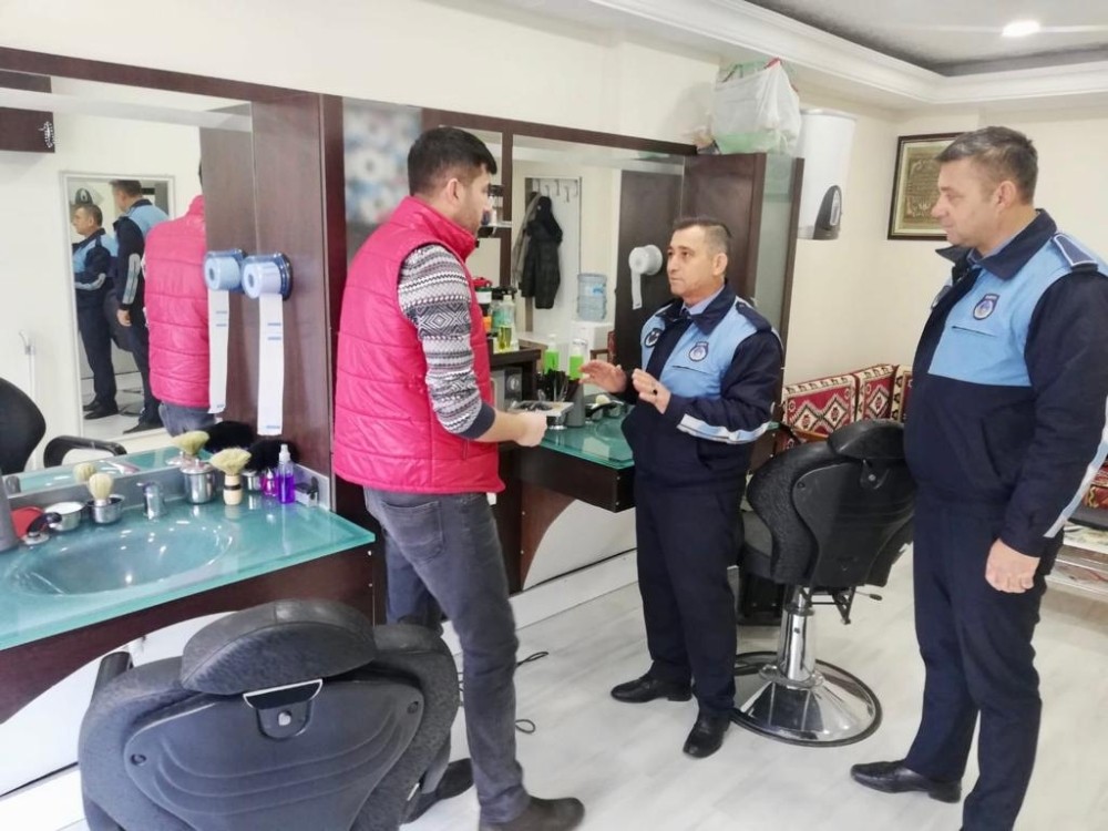 Suluova’da zabıtadan berberlere denetim 