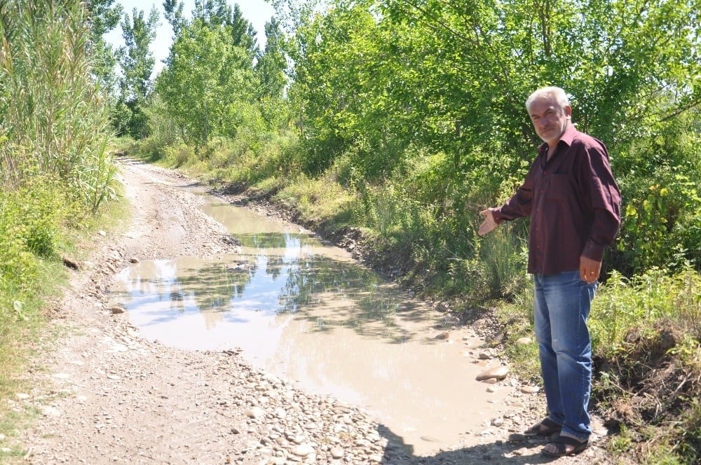 Sumbaslı çiftçiler sulama kanalı ve yol istiyor 