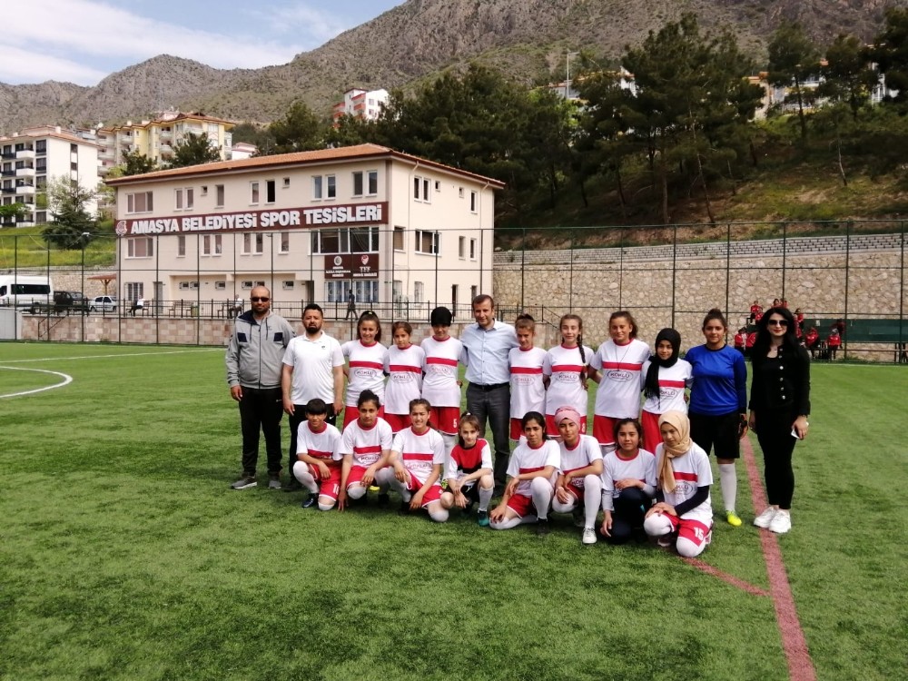 Sümer Ortaokulu Türkiye finallerine katılıyor 