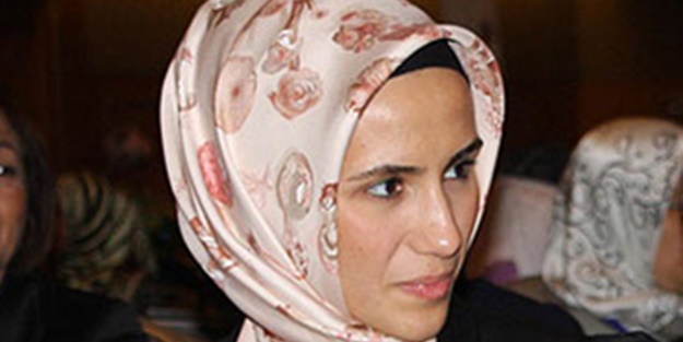 Sümeyye Erdoğan 28 Şubat zulmünü valiye anlattı