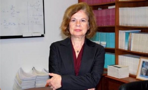 Sumru Altuğ kimdir? Prof. Dr. Sumru Altuğ kariyeri