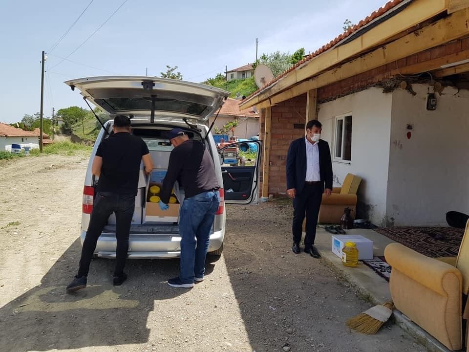 Sungurlu Belediyesi’nden ihtiyaç sahiplerine yardım 