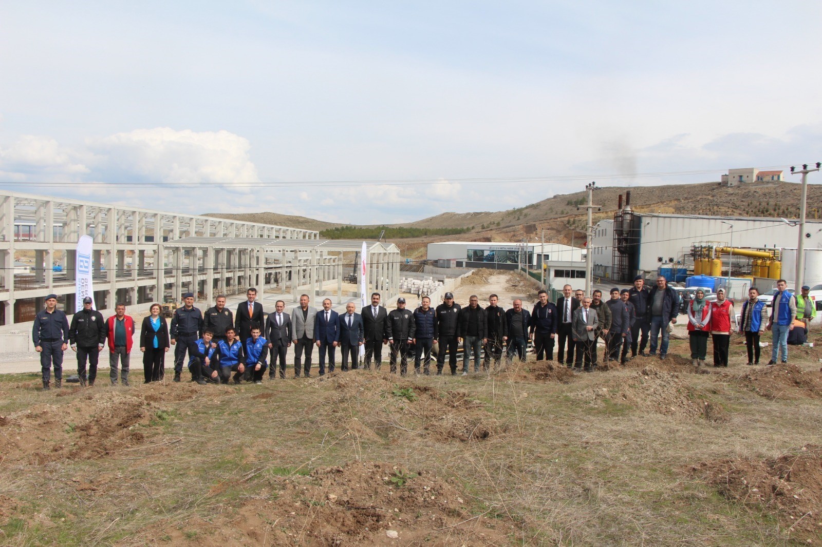 Sungurlu'da 500 fidan toprakla buluştu