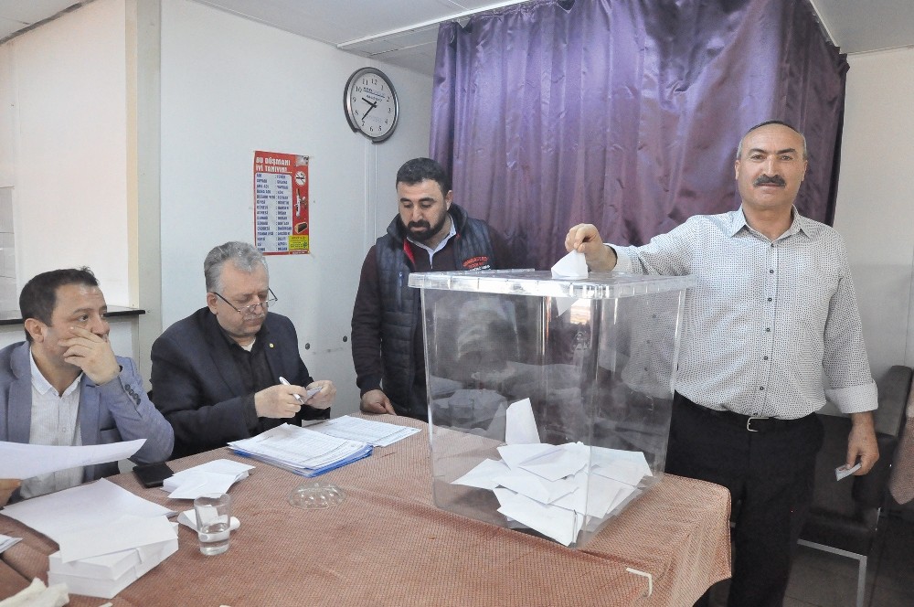 Sungurlu’da kamyoncuların yeni başkanı Kocabaş oldu 