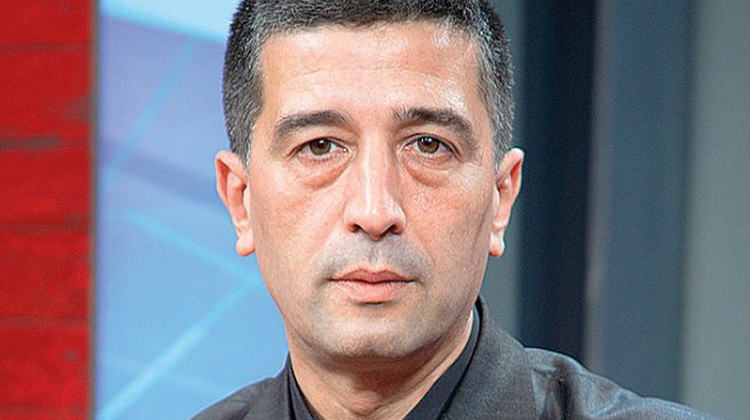 Sunucu Yalçın Çakır’ın ekibine silahlı saldırı!