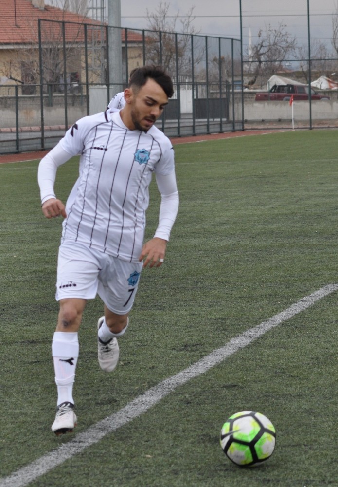 Süper Amatör’de krallık yarışı 
