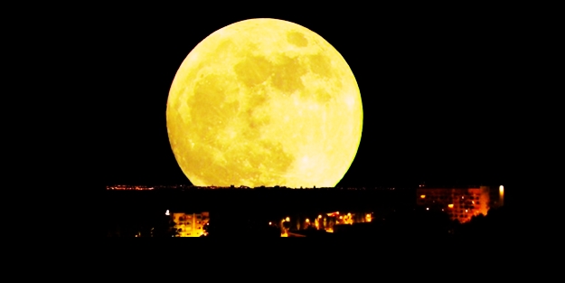 Süper Ay dünyadan böyle görüntülendi