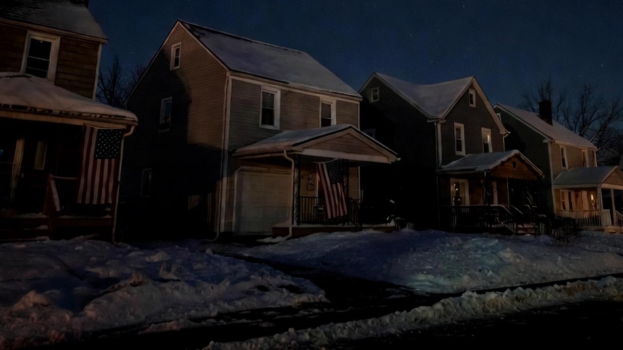 "Süper güç" vatandaşlarına elektrik veremiyor