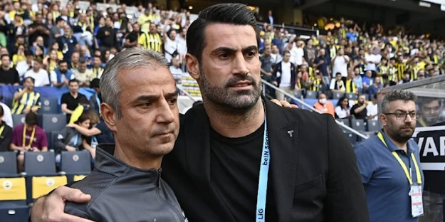 Süper Lig devi Fenerbahçe'de tüm oklar artık O'nu gösteriyor! Teklifi için binaya geldi...