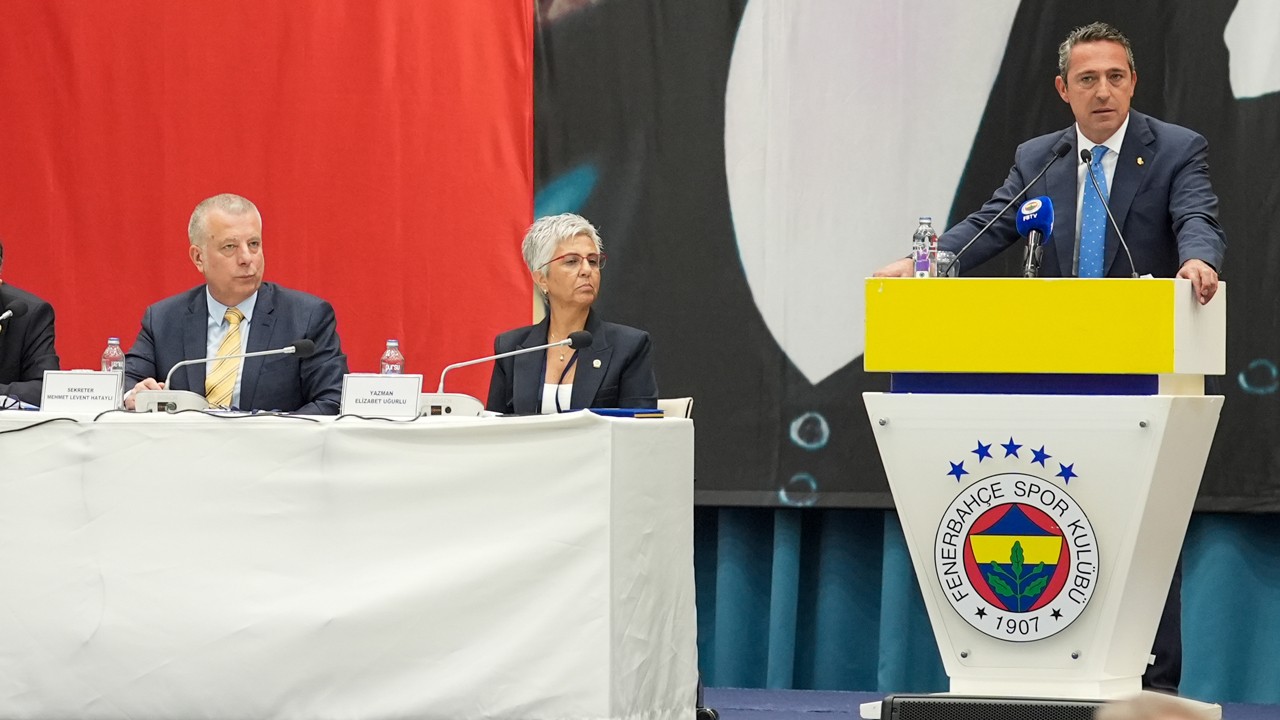 Süper lig devinden hiç hesapta olmayan hamle! Tespit edildi ve canlı yayında ‘istifa’ açıklaması…