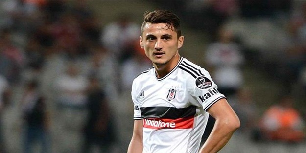 Süper Lig ekibi Beşiktaş'ın golcüsü Mustafa Pektemek'e talip oldu!
