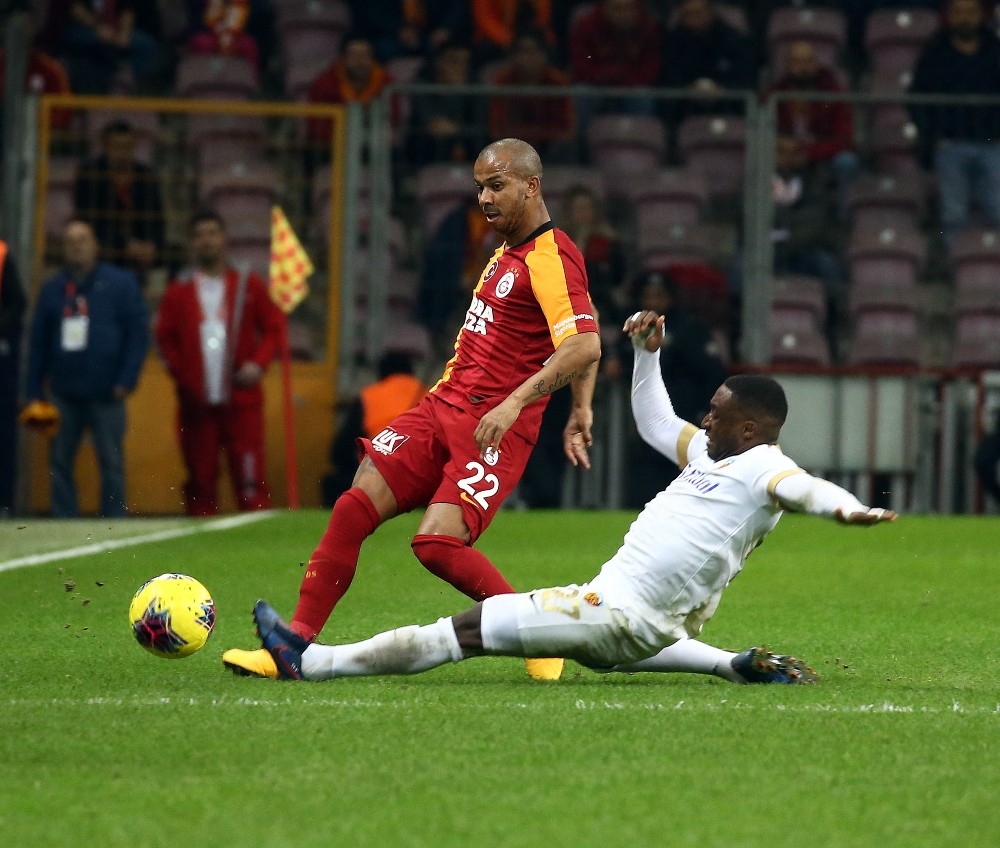 Süper Lig: Galatasaray: 2 - Kayserispor: 0 (İlk yarı) 