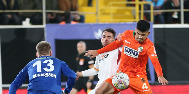 Süper Lig Lideri, Kupa'da da farklı.. Çeyrek finale çıktı...