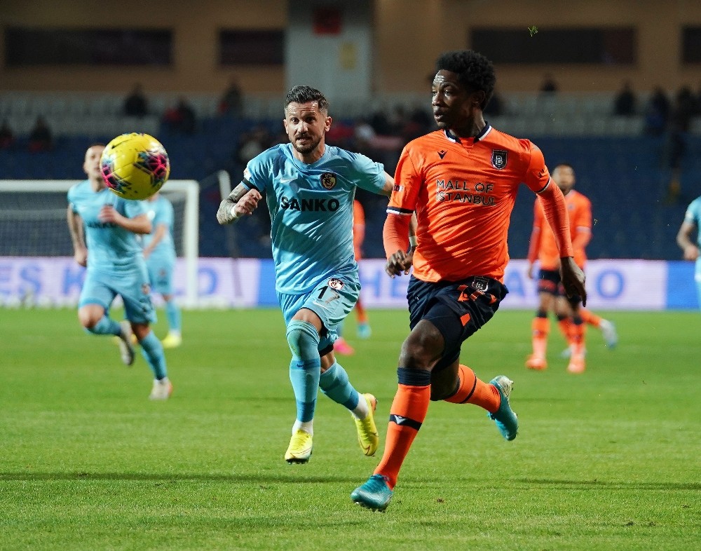 Süper Lig: Medipol Başakşehir: 0 - Gaziantep FK: 0 (İlk yarı) 