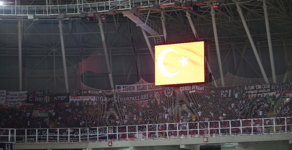 Süper Lig: Sivasspor: 1 - Beşiktaş: 0 (İlk yarı) 