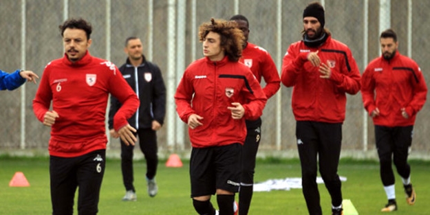 1. Lig takımında deprem! 8 futbolcu...