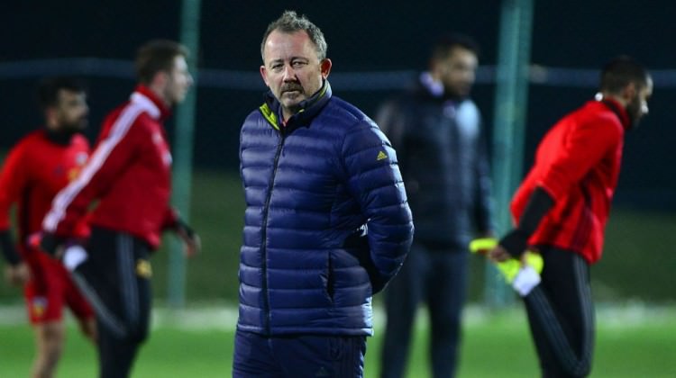 Süper Lig'de beklenmeyen ayrılık!