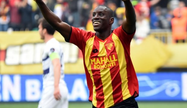 Süper Lig'de Demba Ba bombası patladı! Koptu geliyor