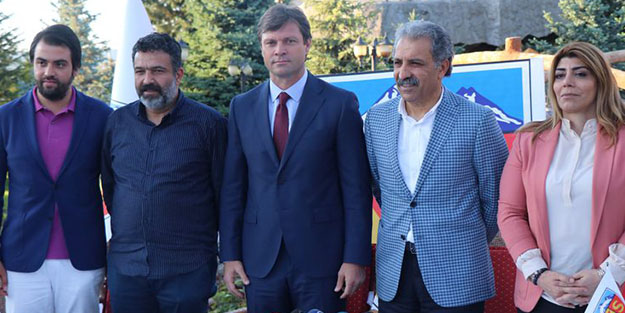 Süper Lig’de Ertuğrul Sağlam dönemi! İmzayı attı