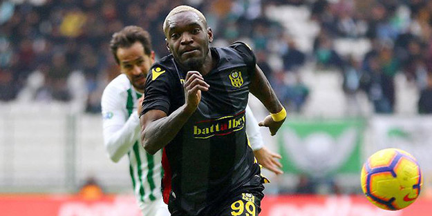 Süper Lig'de koronavirüs depremi! Takım arkadaşları o isimden şüpheleniyor