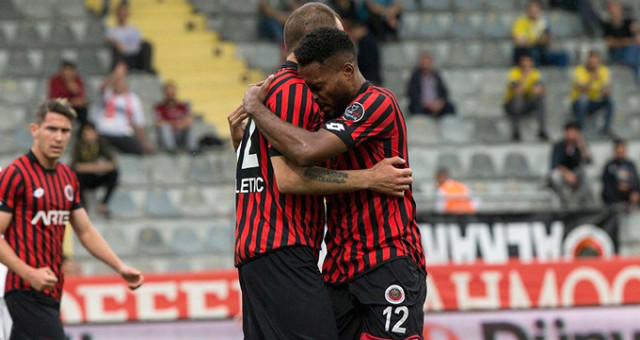 Süper Lig'e kazanarak veda etti!