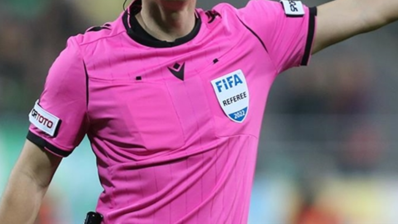 Süper Lig’in tartışmalı hakemine Şampiyonlar Ligi’nde görev!