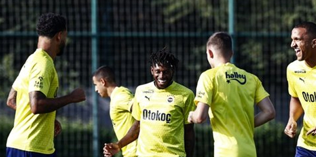 Süper Türk Lig devi Barcelona ile transferde karşı karşıya! İtalyan yıldız için pes mi edecek?