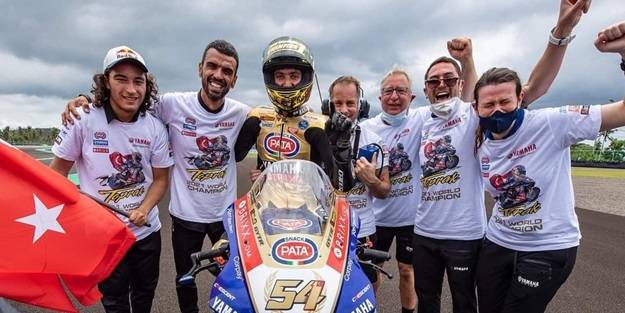 Süperbike Dünya Şampiyonu olan Razgatlıoğlu’ndan duygulandıran paylaşım