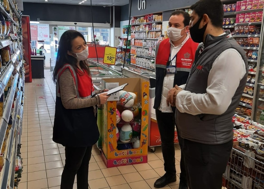 Süpermarketlere ve esnafa geri dönüşüm konusunda bilgilendirme yapıldı 