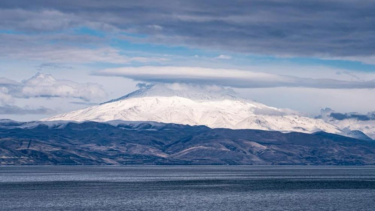 Süphan Dağı'nda müthiş manzara