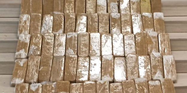 Şüphe üzerine arama yapan ekipler kilolarcasını toprakta gömülü halde buldu