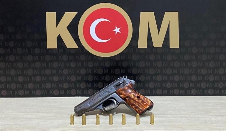 Şüpheli araçtan bakın neler çıktı