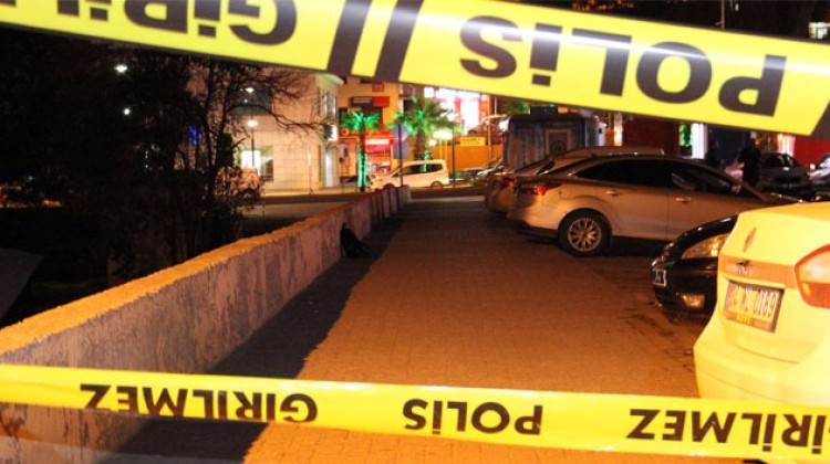 Şüpheli çanta polisi alarma geçirdi