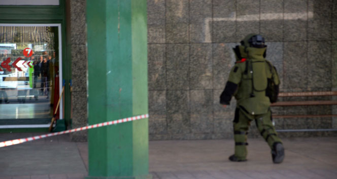 Şüpheli paket otogarı boşalttı